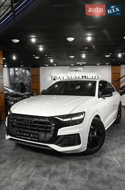 Внедорожник / Кроссовер Audi Q8 2018 в Ужгороде