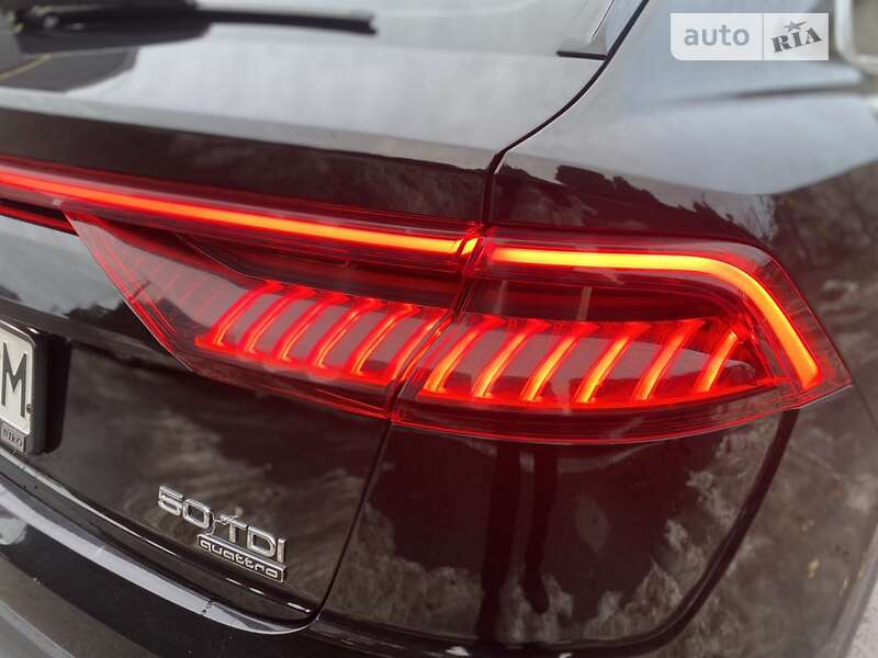 Внедорожник / Кроссовер Audi Q8 2020 в Тернополе