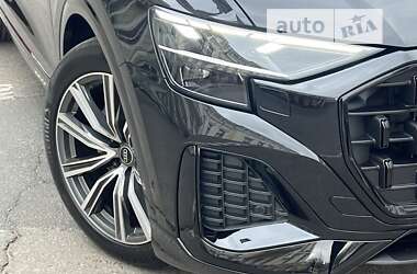 Внедорожник / Кроссовер Audi Q8 2024 в 