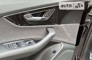 Внедорожник / Кроссовер Audi Q8 2024 в 