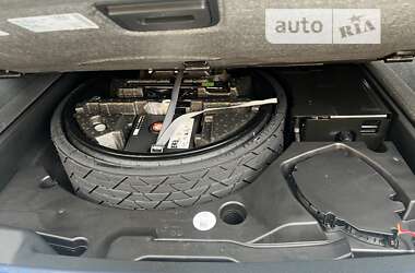Внедорожник / Кроссовер Audi Q8 2024 в 