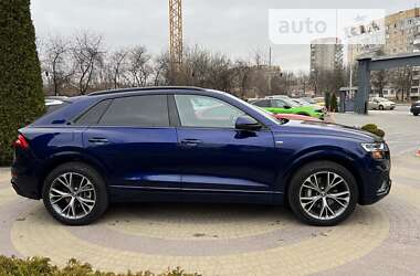 Позашляховик / Кросовер Audi Q8 2020 в Львові