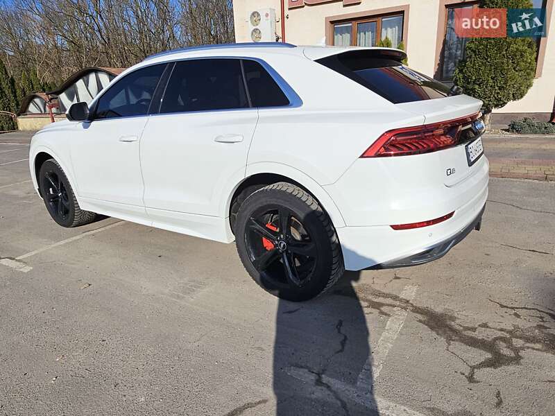 Внедорожник / Кроссовер Audi Q8 2018 в Тернополе