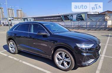 Внедорожник / Кроссовер Audi Q8 2022 в Киеве