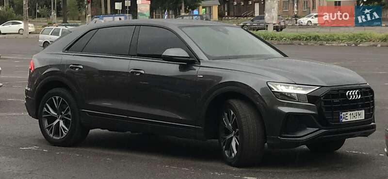 Внедорожник / Кроссовер Audi Q8 2020 в Кривом Роге