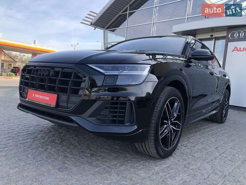 Внедорожник / Кроссовер Audi Q8 2018 в Днепре