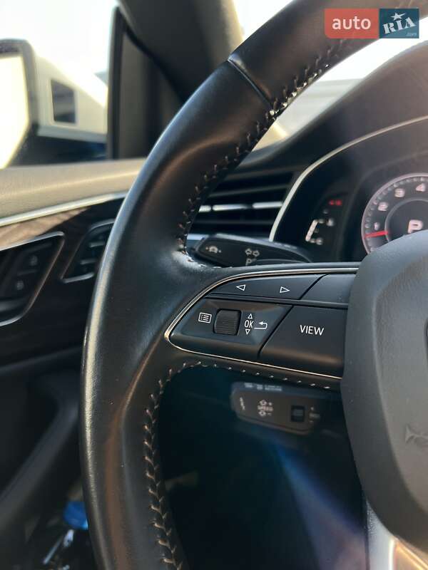 Позашляховик / Кросовер Audi Q8 2021 в Львові