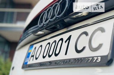 Позашляховик / Кросовер Audi Q8 2023 в Мукачевому