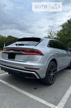 Внедорожник / Кроссовер Audi Q8 2020 в 