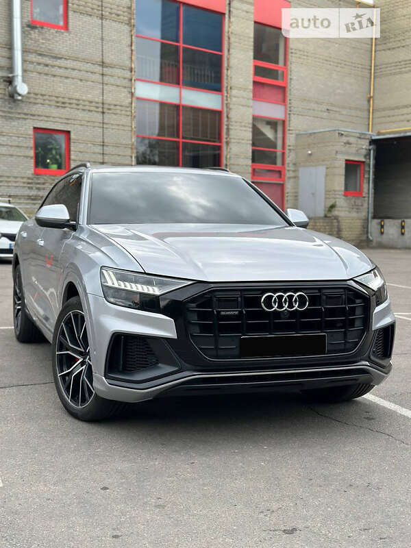 Внедорожник / Кроссовер Audi Q8 2020 в Днепре