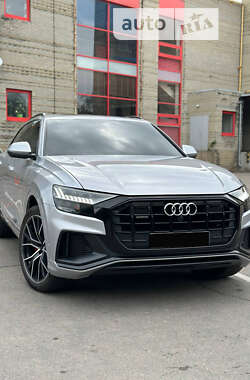Внедорожник / Кроссовер Audi Q8 2020 в 