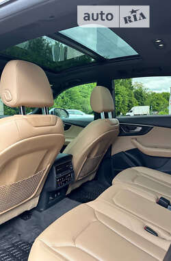 Внедорожник / Кроссовер Audi Q8 2020 в 