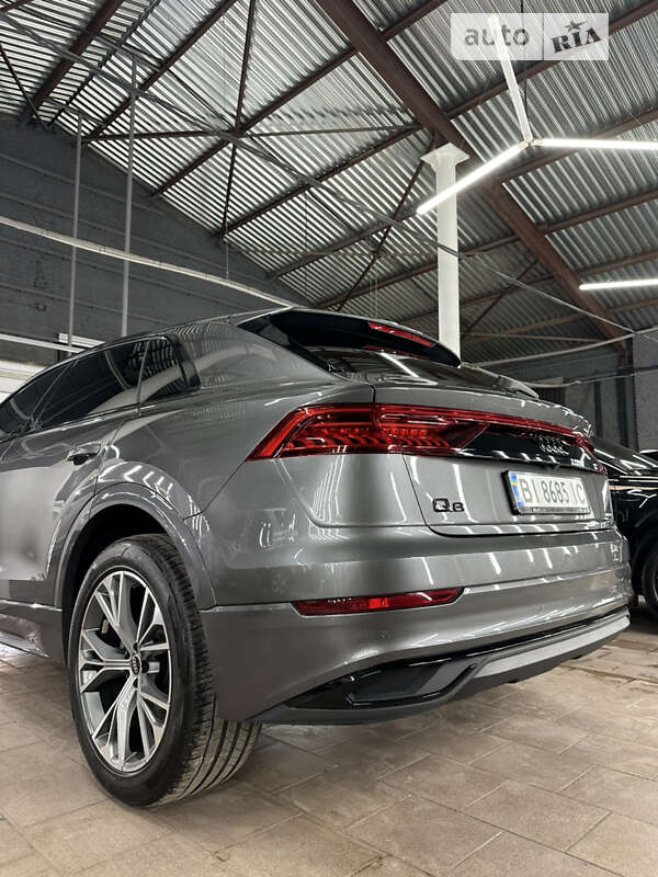 Внедорожник / Кроссовер Audi Q8 2022 в Полтаве