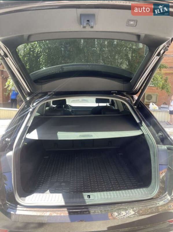 Внедорожник / Кроссовер Audi Q8 2020 в Полтаве