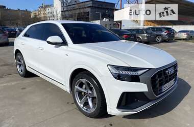 Позашляховик / Кросовер Audi Q8 2018 в Києві