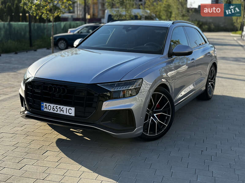 Внедорожник / Кроссовер Audi Q8 2021 в Ужгороде