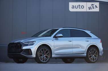 Внедорожник / Кроссовер Audi Q8 2019 в Киеве