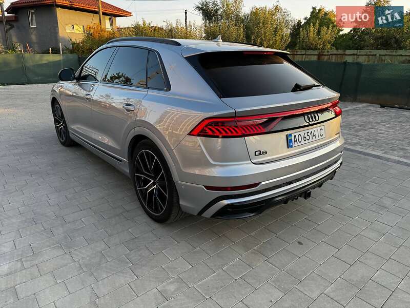 Внедорожник / Кроссовер Audi Q8 2021 в Ужгороде