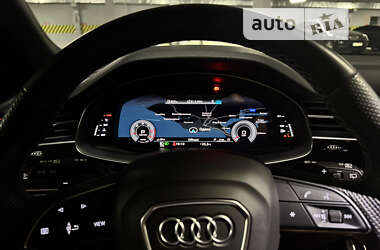 Внедорожник / Кроссовер Audi Q8 2021 в 