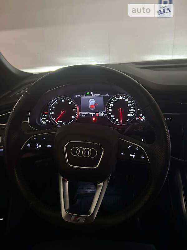 Позашляховик / Кросовер Audi Q8 2019 в Одесі