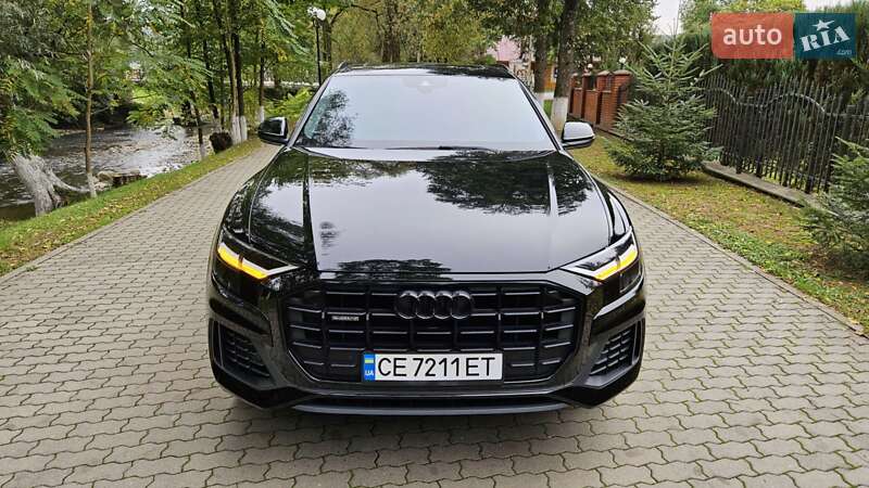 Внедорожник / Кроссовер Audi Q8 2019 в 