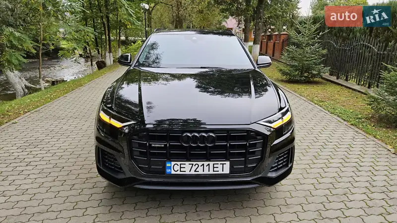 Внедорожник / Кроссовер Audi Q8 2019 в 