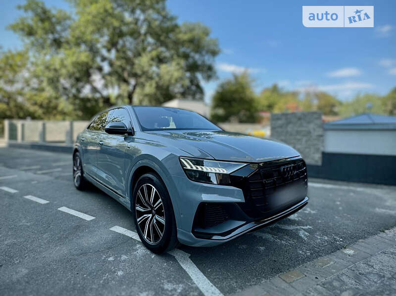 Внедорожник / Кроссовер Audi Q8 2018 в Киеве
