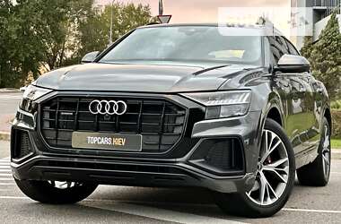 Внедорожник / Кроссовер Audi Q8 2021 в Киеве