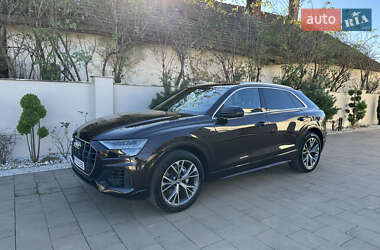 Внедорожник / Кроссовер Audi Q8 2020 в 