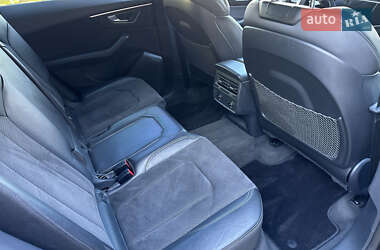 Внедорожник / Кроссовер Audi Q8 2020 в 
