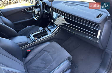 Внедорожник / Кроссовер Audi Q8 2020 в 