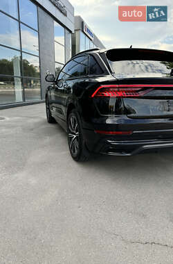 Внедорожник / Кроссовер Audi Q8 2019 в 