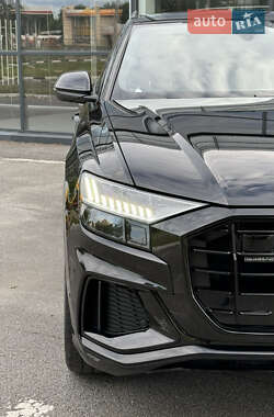 Внедорожник / Кроссовер Audi Q8 2019 в 