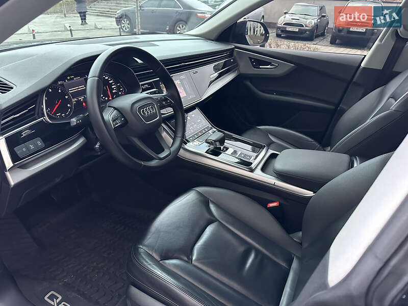 Внедорожник / Кроссовер Audi Q8 2019 в Киеве
