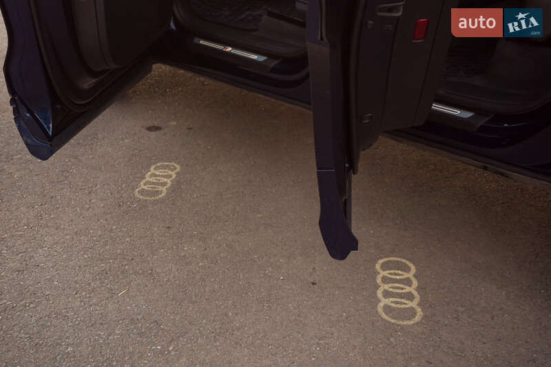 Внедорожник / Кроссовер Audi Q8 2019 в Ивано-Франковске