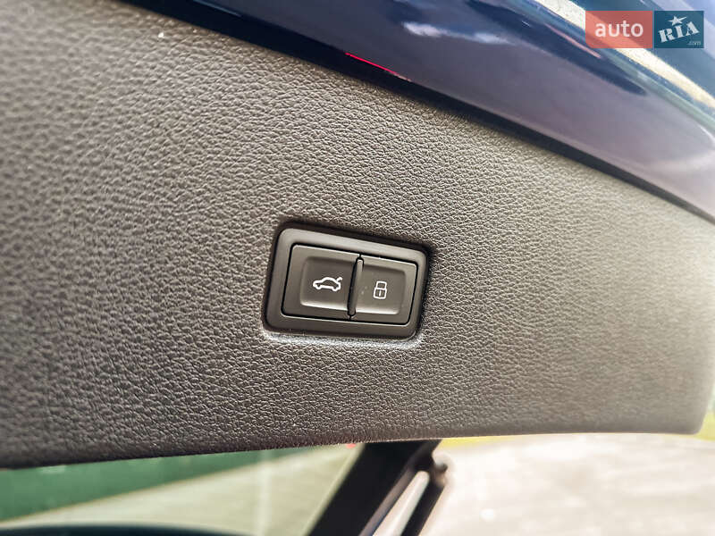 Внедорожник / Кроссовер Audi Q8 2019 в Ивано-Франковске