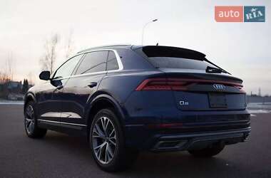 Внедорожник / Кроссовер Audi Q8 2020 в 