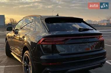 Внедорожник / Кроссовер Audi Q8 2020 в 