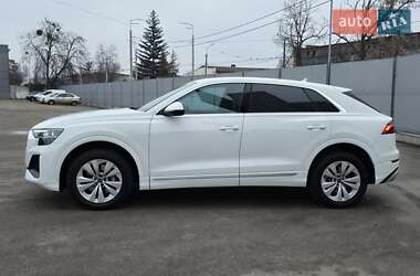 Позашляховик / Кросовер Audi Q8 2024 в Києві