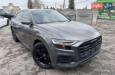 Внедорожник / Кроссовер Audi Q8 2018 в 