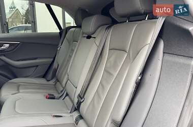 Внедорожник / Кроссовер Audi Q8 2018 в 