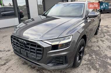 Внедорожник / Кроссовер Audi Q8 2018 в 