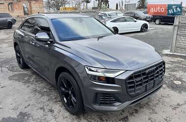 Внедорожник / Кроссовер Audi Q8 2018 в 