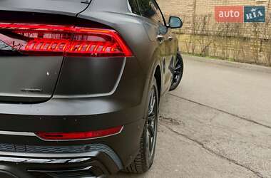 Внедорожник / Кроссовер Audi Q8 2019 в 