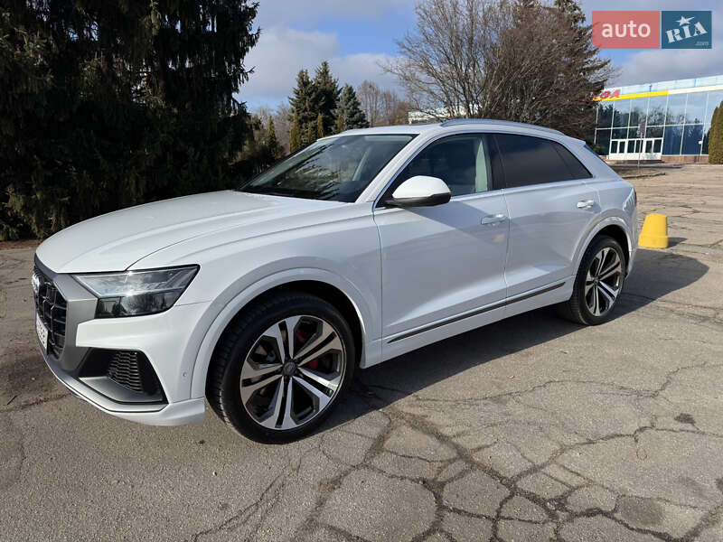Внедорожник / Кроссовер Audi Q8 2019 в Кропивницком
