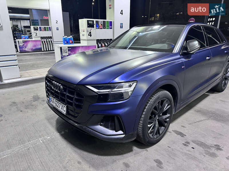 Внедорожник / Кроссовер Audi Q8 2019 в Киеве