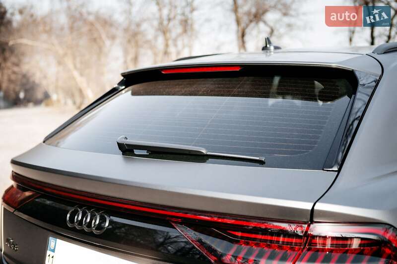 Позашляховик / Кросовер Audi Q8 2018 в Києві