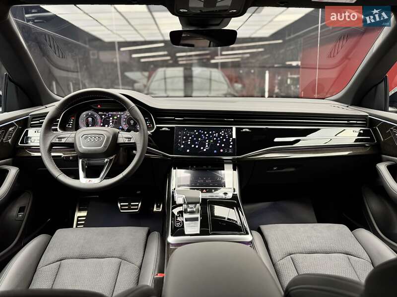 Внедорожник / Кроссовер Audi Q8 2025 в Киеве