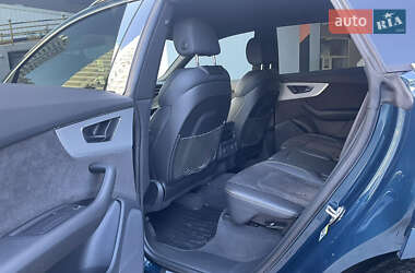 Внедорожник / Кроссовер Audi Q8 2019 в 