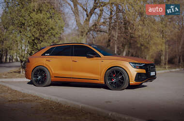 Внедорожник / Кроссовер Audi Q8 2019 в Запорожье